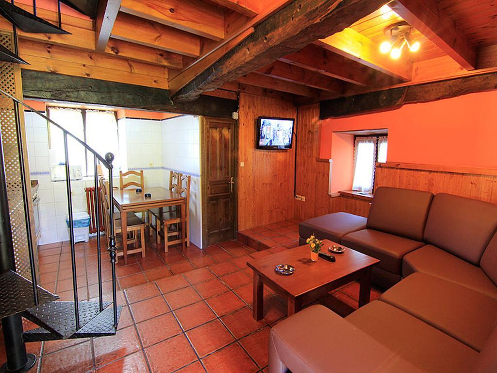 Apartamentos La Corona Llames de Parres Zimmer foto
